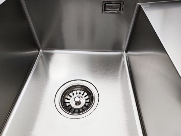 zlewozmywak-stalowy-5849L-inox-plastry-miodu.jpg
