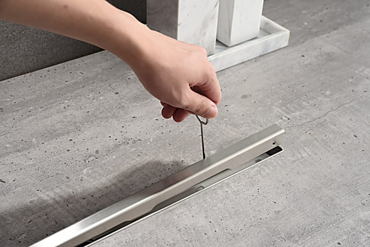 Odpływ liniowy brodzikowy prysznicowy SLIM 700 mm