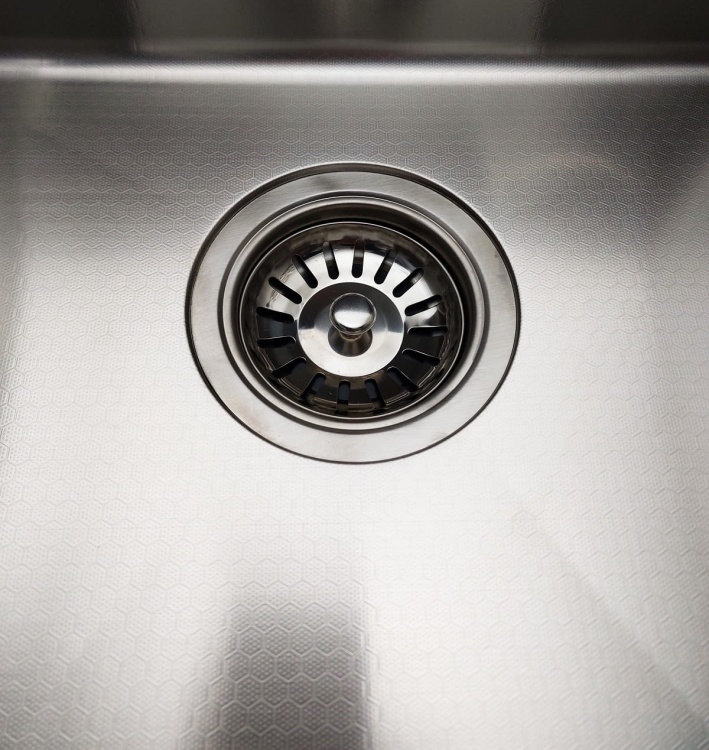 Zlewozmywak 4444 inox podwieszany z sitkiem