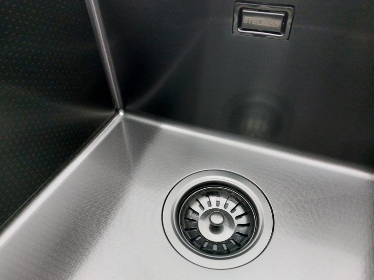 Zlew (plastry miodu) 44x44 czarny