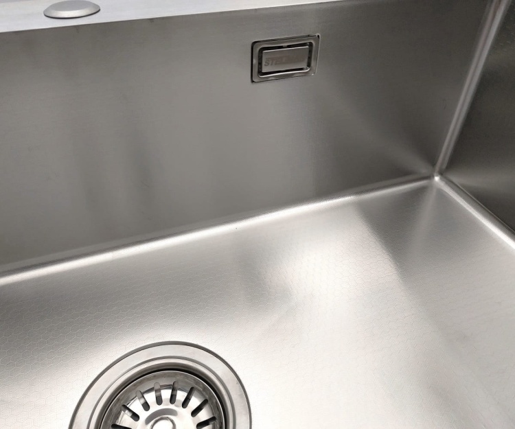 inox-7545-zlewozmywak-stellman_plastry-miodu.jpg