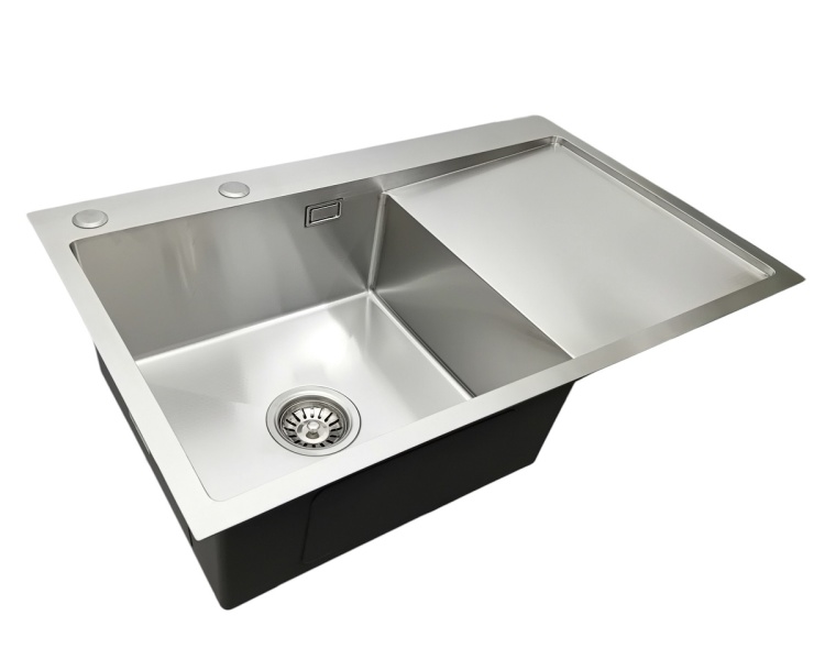 Jednokomorowy zlewozmywak z ociekaczem