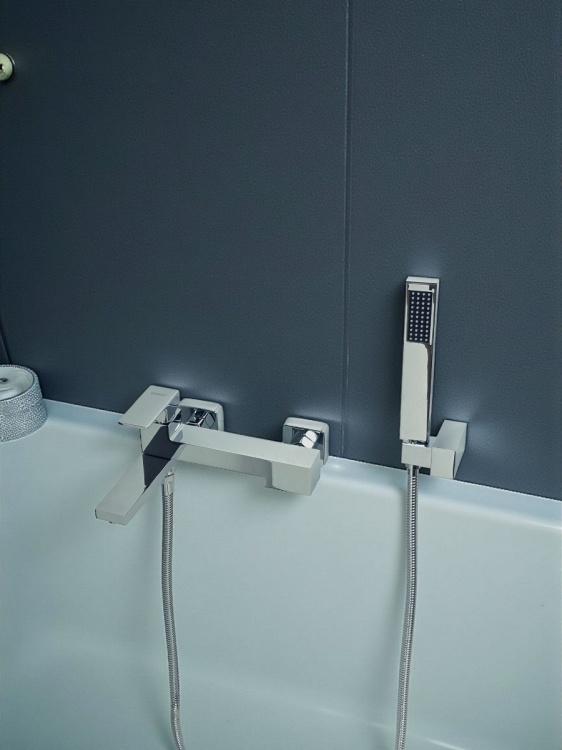 Przykładowe zdjęcie Baterii wannowej natryskowej prysznicowej QATRO chrom