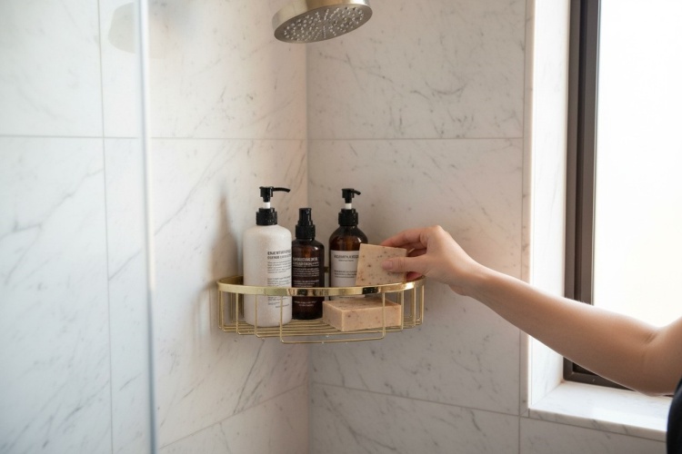 Półka narożna do łazienki złota LINORA - przykładowe zdjęcie